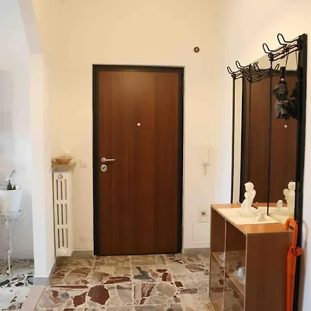 Luminoso Trilocale A Due Passi Da Ivrea Via Dei Ronchi Numero 5 3 *